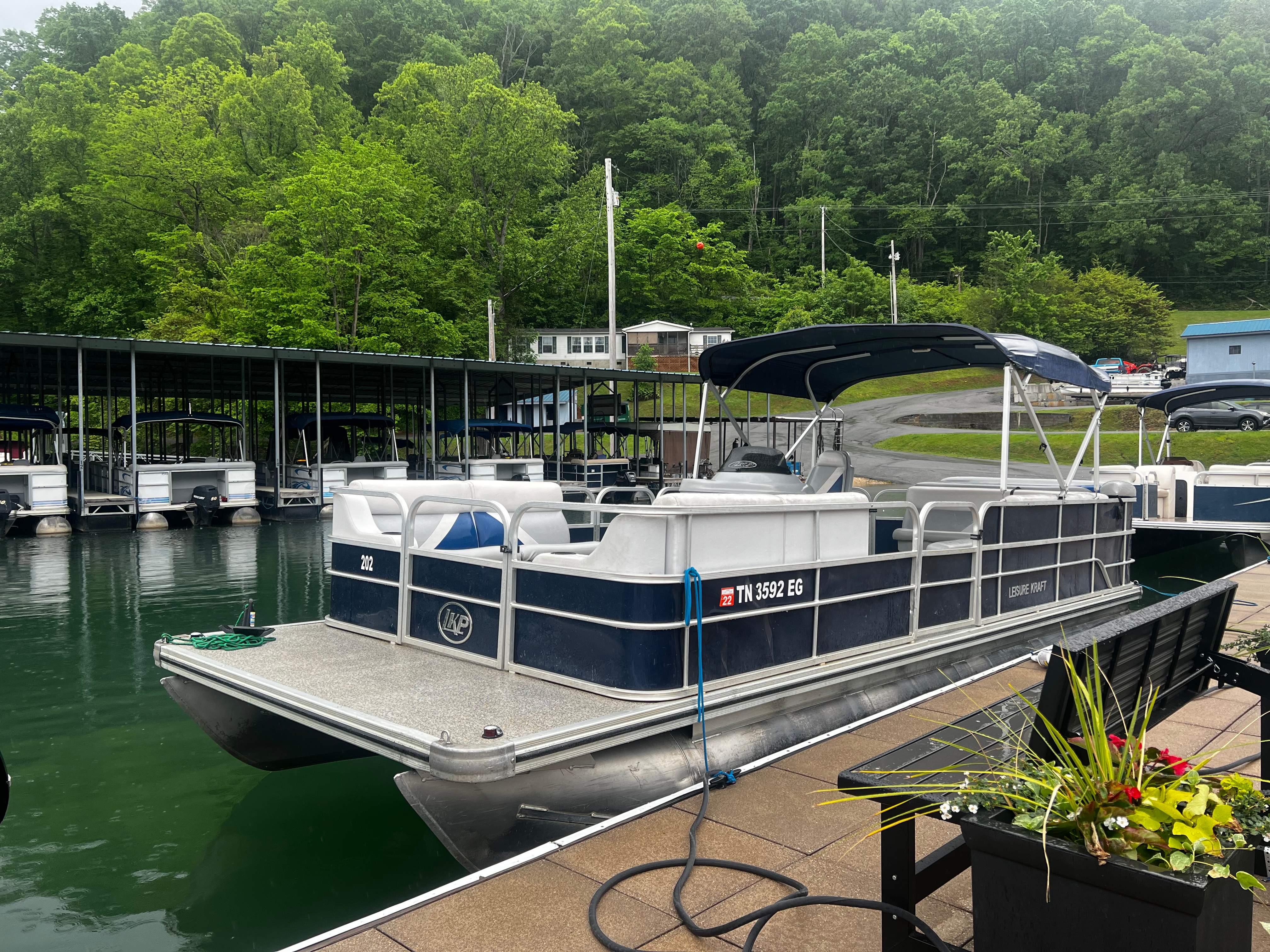 Lakeshore Resort and Marina