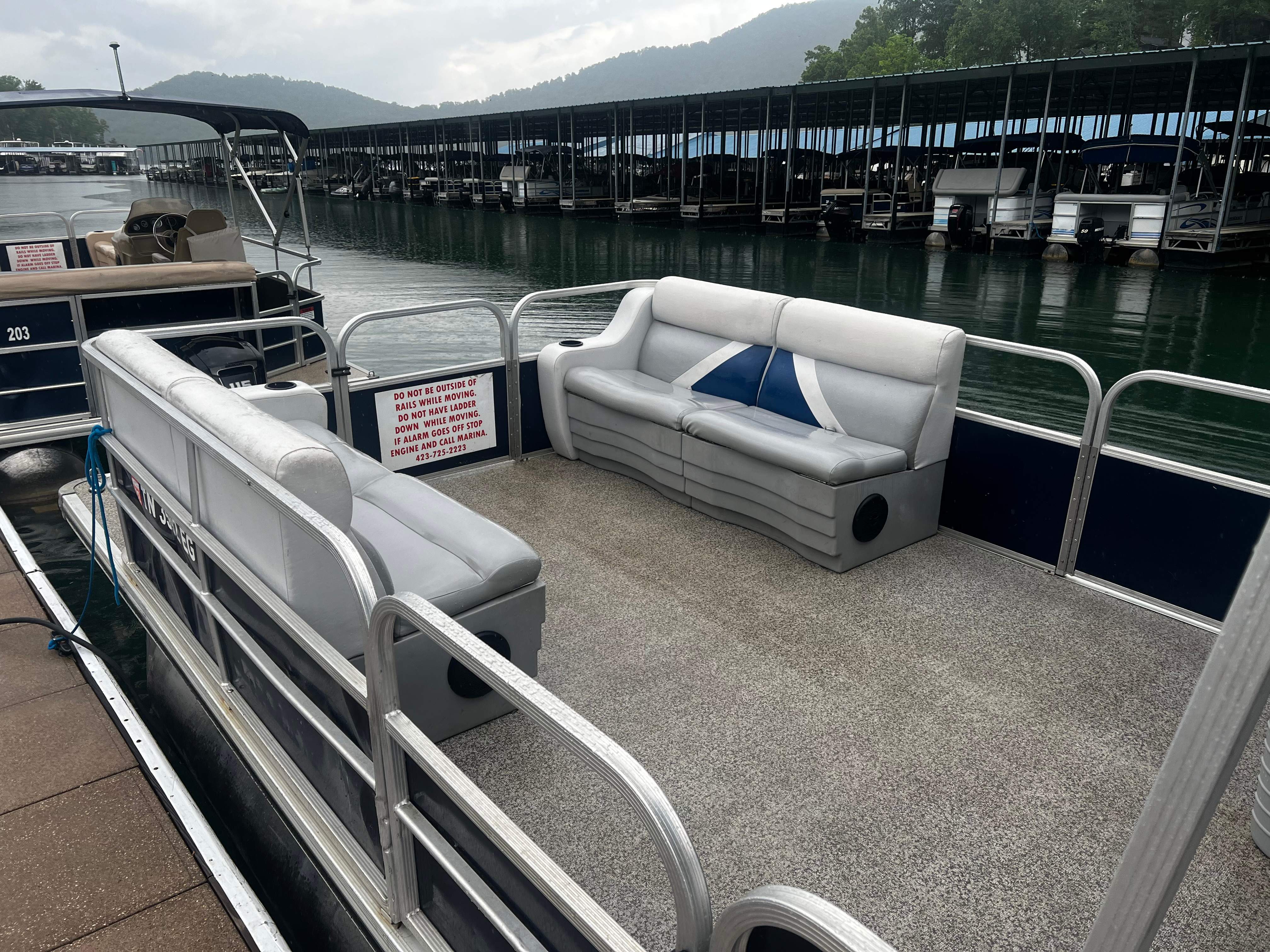 Lakeshore Resort and Marina